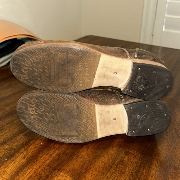 JOHN FUEVOG OXFORD BROWN LEATHER SHOES. - Picture 10 of 12